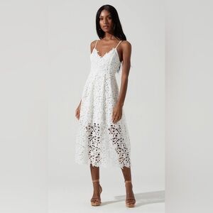 Astr the Label Lace A-Line Midi Dress